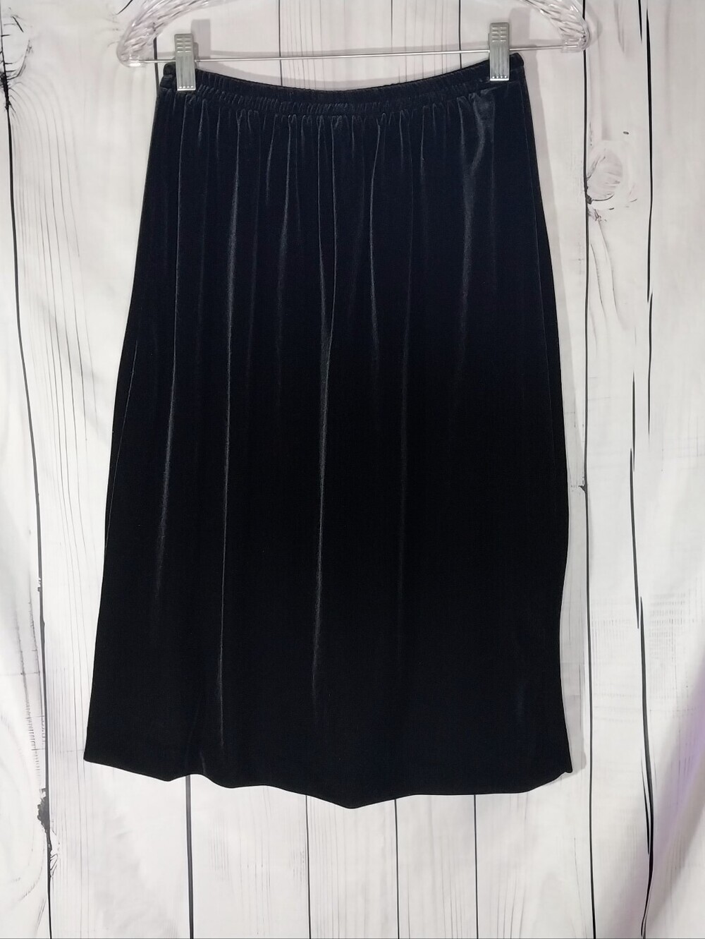 Another Thyme Vintage Classic Black 90's Holiday Stretchy Velvet Midi Skirt